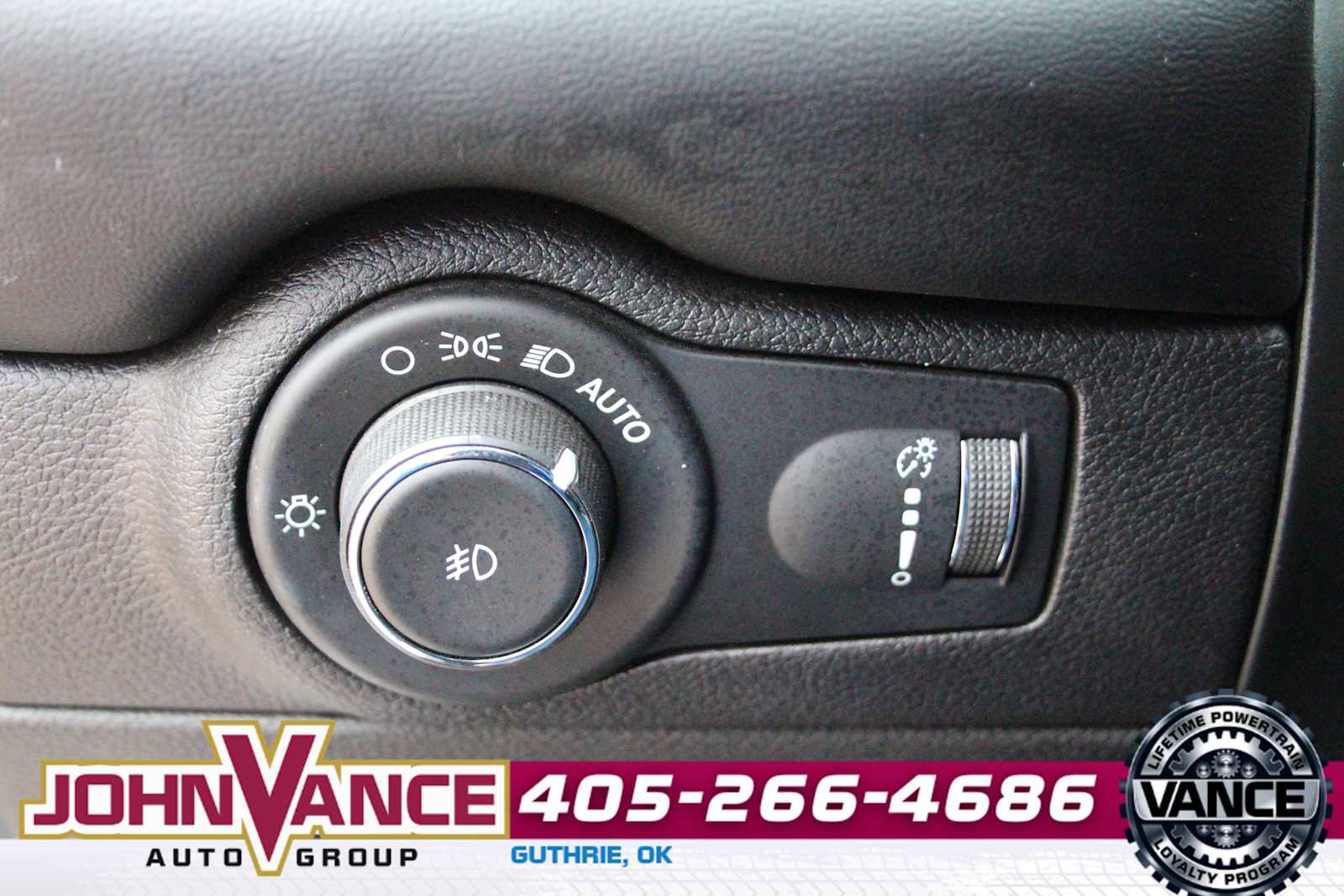 Used 2021 Dodge Durango SXT w/ 3rd Row Seating Group image 30