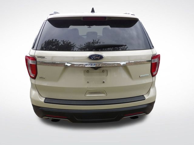 Used 2018 Ford Explorer XLT FWD image 14
