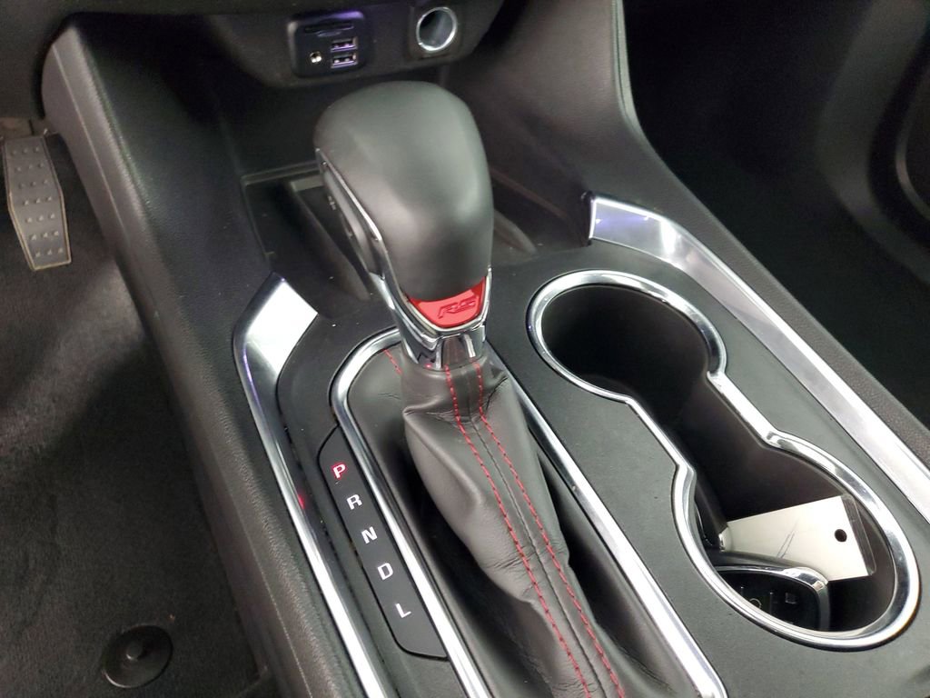 Used 2023 Chevrolet Traverse RS image 17