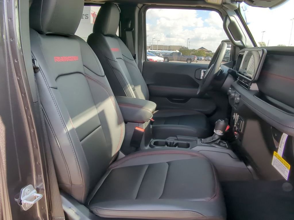 New 2026 Jeep Wrangler Sahara image 31