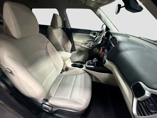 Used 2023 Kia Soul LX w/ LX Technology Package FWD image 26