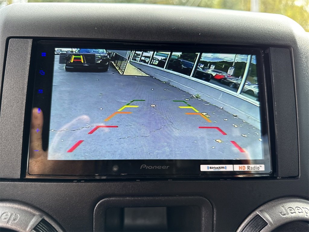 Used 2017 Jeep Wrangler Unlimited Sport w/ Connectivity Group image 12