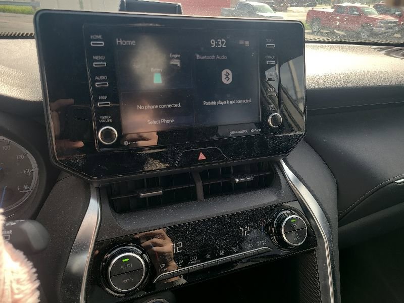 Used 2021 Toyota Venza XLE AWD/4WD image 13