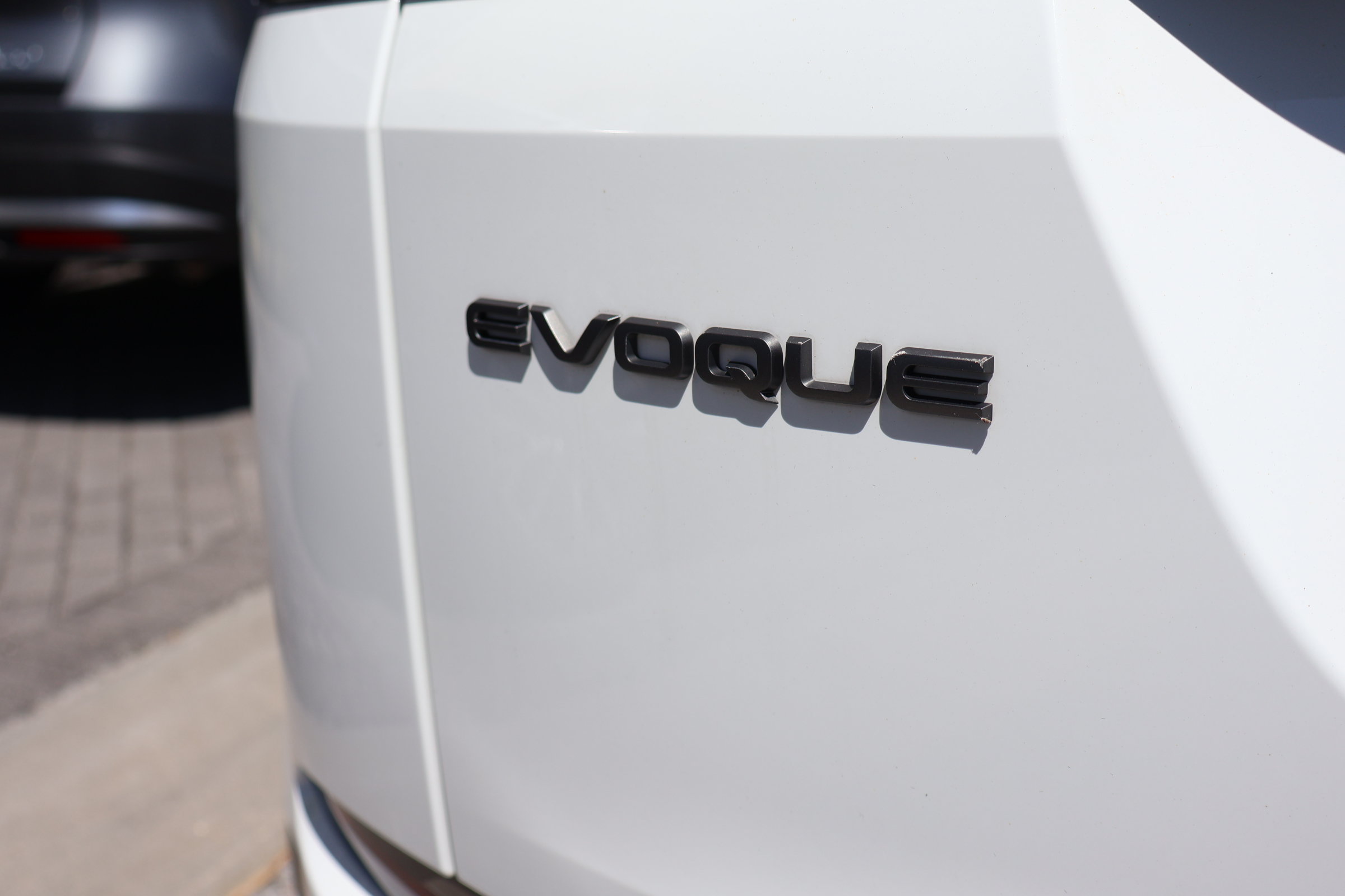 Used 2025 Land Rover Range Rover Evoque S AWD/4WD image 9