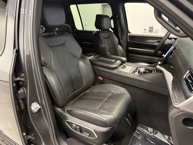 Used 2022 Jeep Wagoneer Series III w/ Premium Group I AWD/4WD image 41