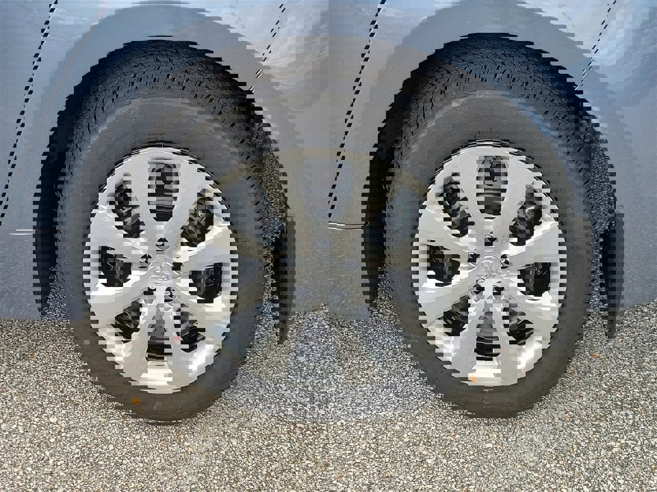 Used 2026 Toyota Corolla LE image 5