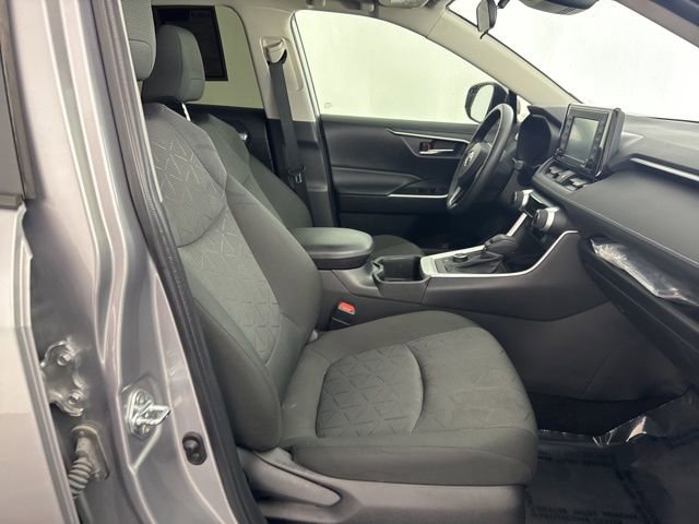 Used 2022 Toyota RAV4 XLE image 22