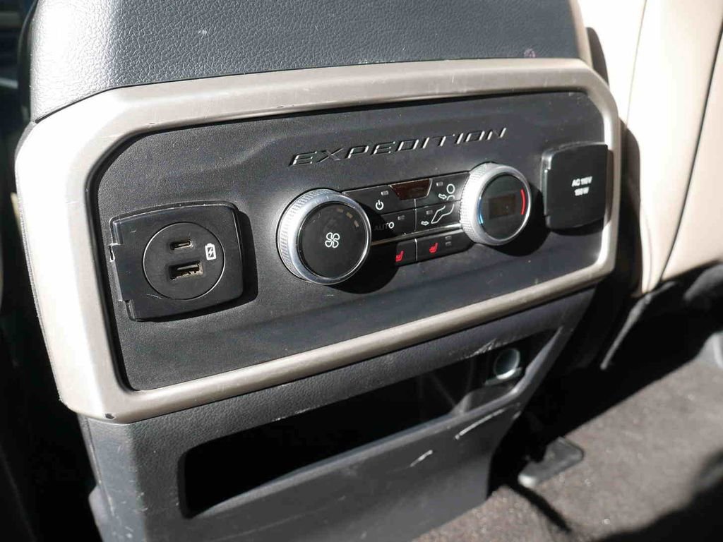 Used 2023 Ford Expedition Max Limited image 16