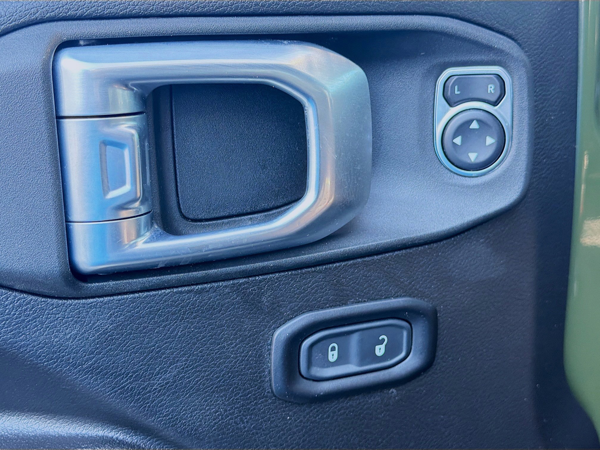 Used 2021 Jeep Gladiator Sport image 22