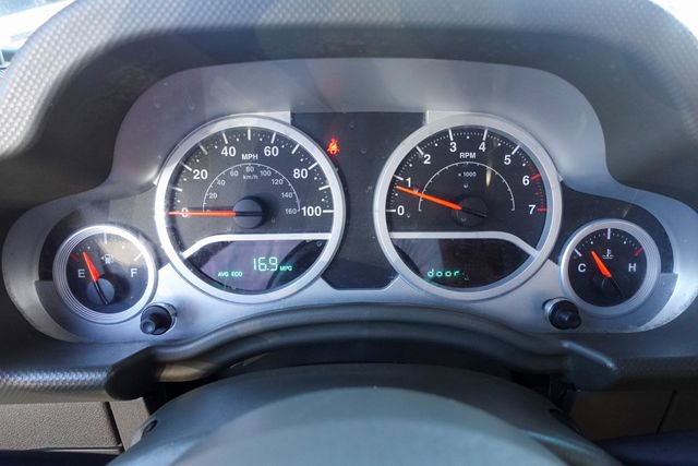 Used 2010 Jeep Wrangler Sahara image 17