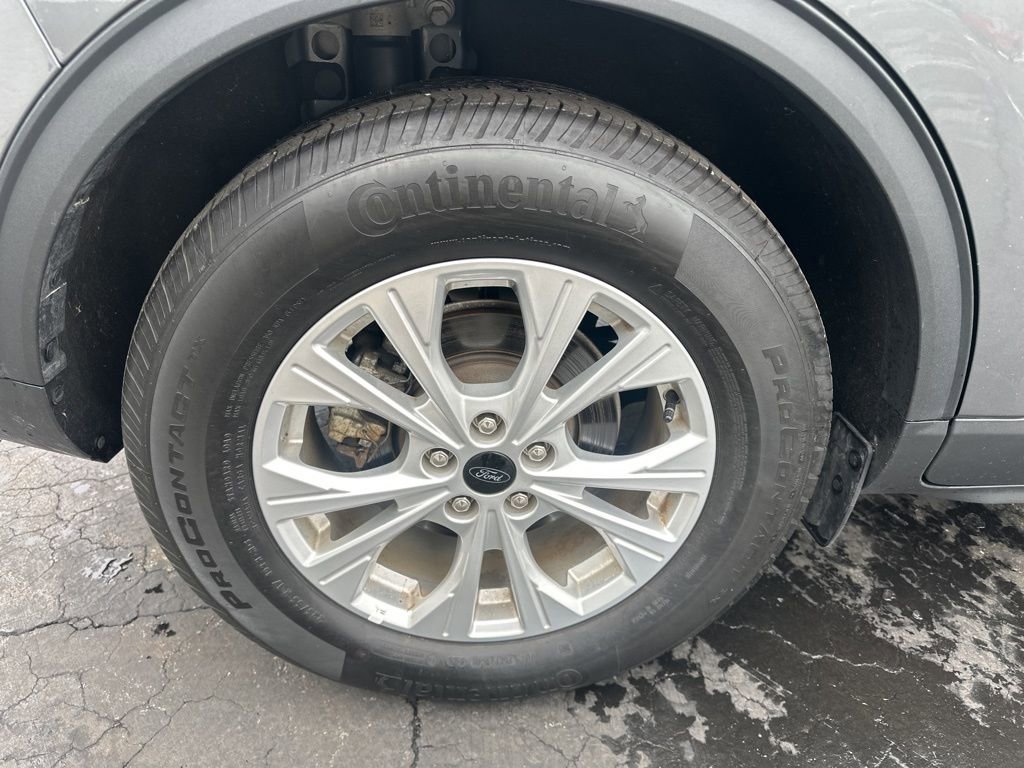 Used 2025 Ford Escape Active image 40