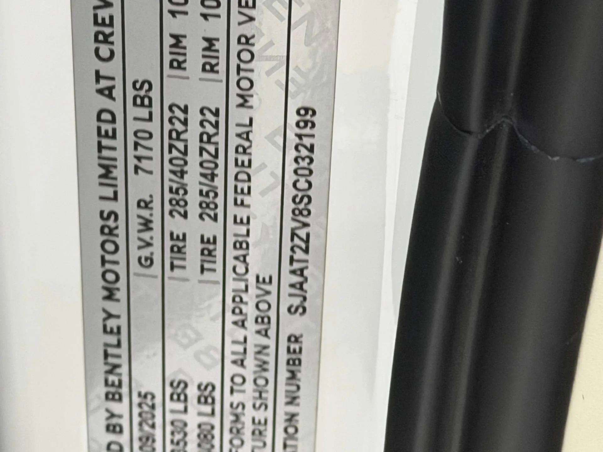 New 2025 Bentley Bentayga image 40