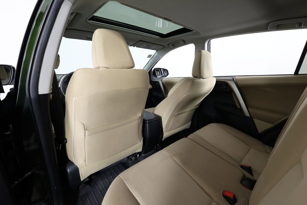 Used 2013 Toyota RAV4 XLE AWD/4WD image 14