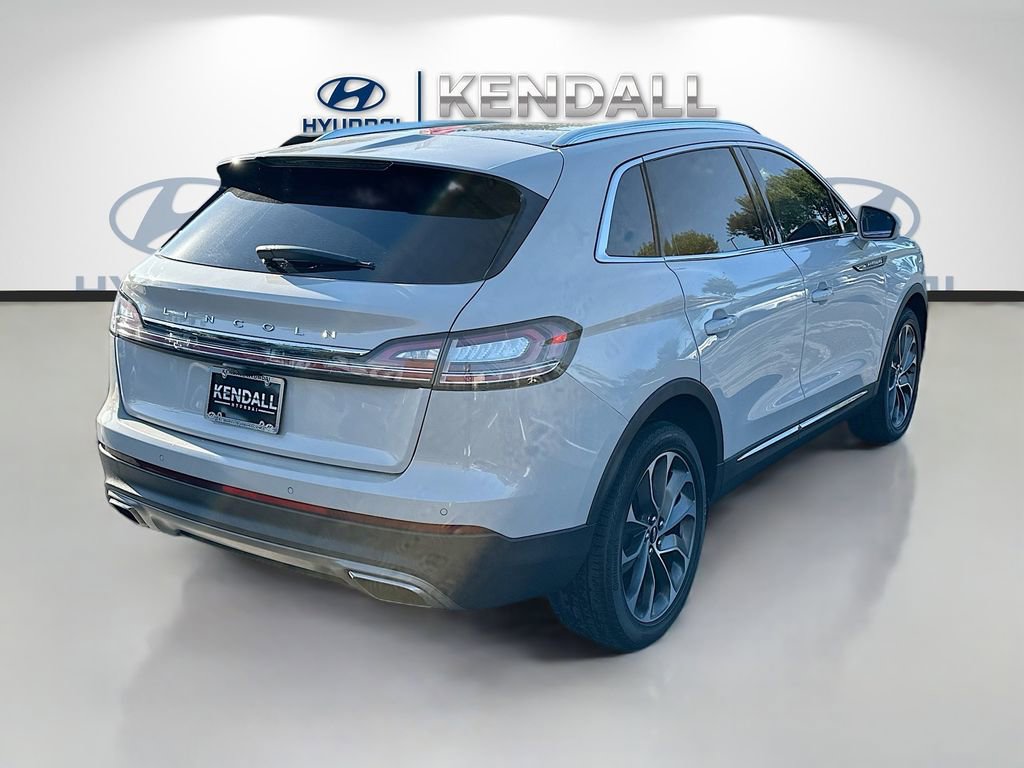 Used 2022 Lincoln Nautilus Reserve w/ Luxury Package image 6