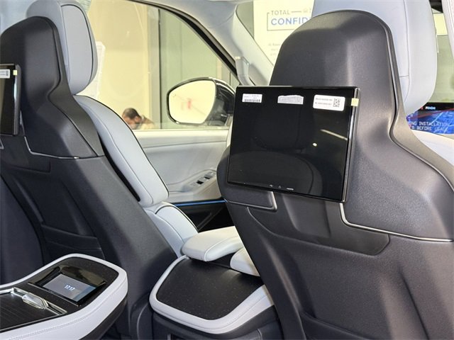 New 2026 Lincoln Navigator L Black Label image 18