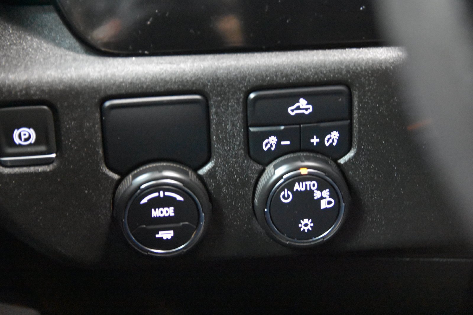 Used 2022 Chevrolet Silverado 1500 LT RWD image 19