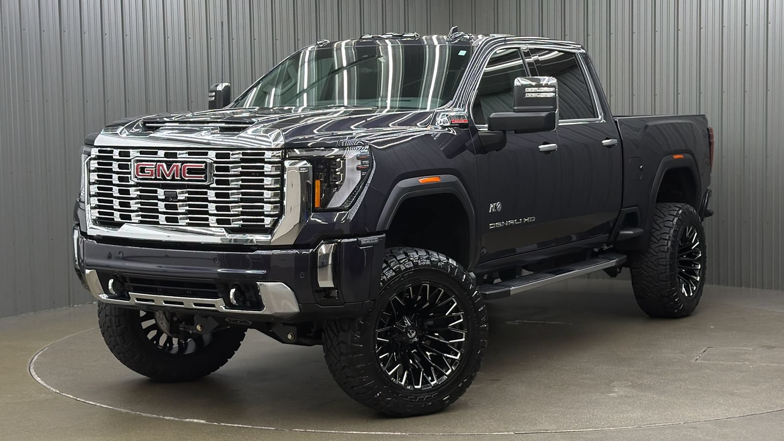 Used 2026 GMC Sierra 3500 Denali w/ Denali Reserve Package AWD/4WD video 1