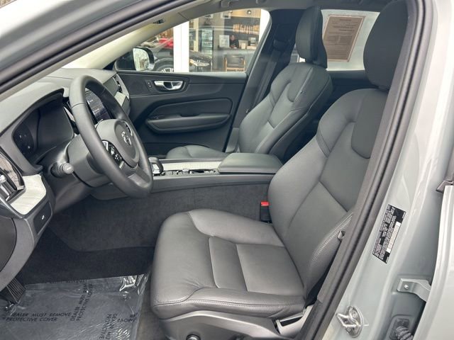 Certified 2025 Volvo XC60 B5 Plus image 17
