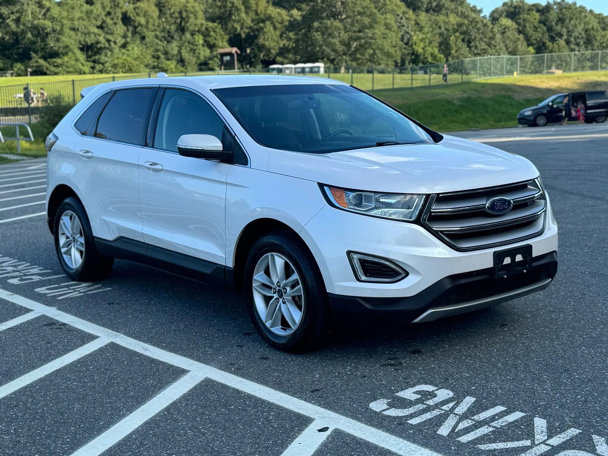 Used 2017 Ford Edge SEL w/ Equipment Group 201A image 9