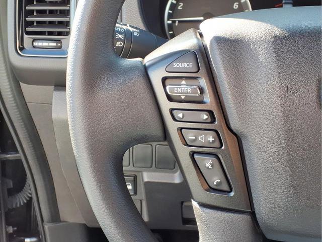 Used 2023 Nissan Frontier SV w/ Midnight Edition Package image 17