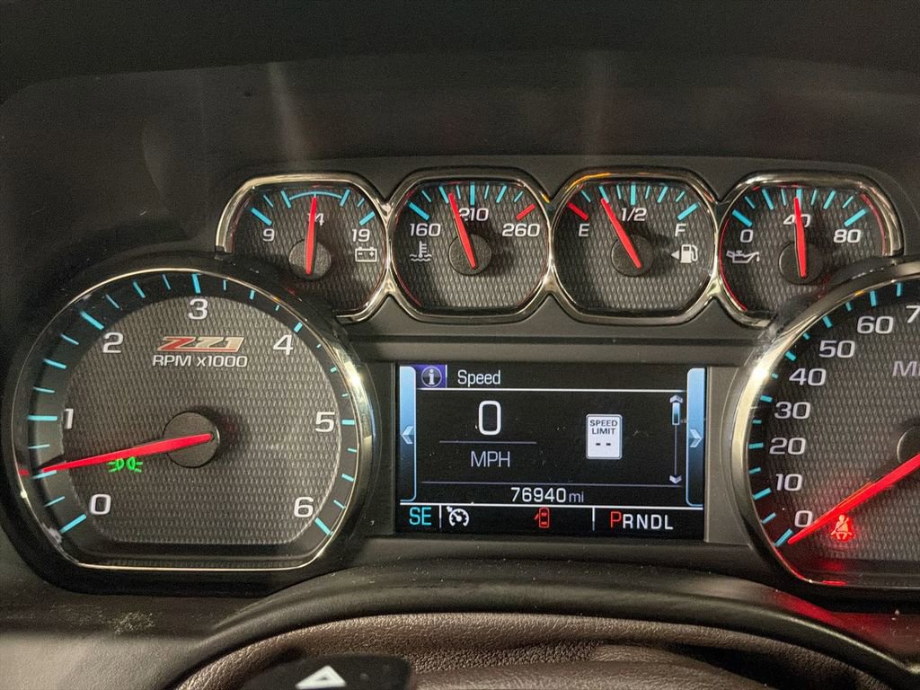 Used 2018 Chevrolet Suburban LT image 12