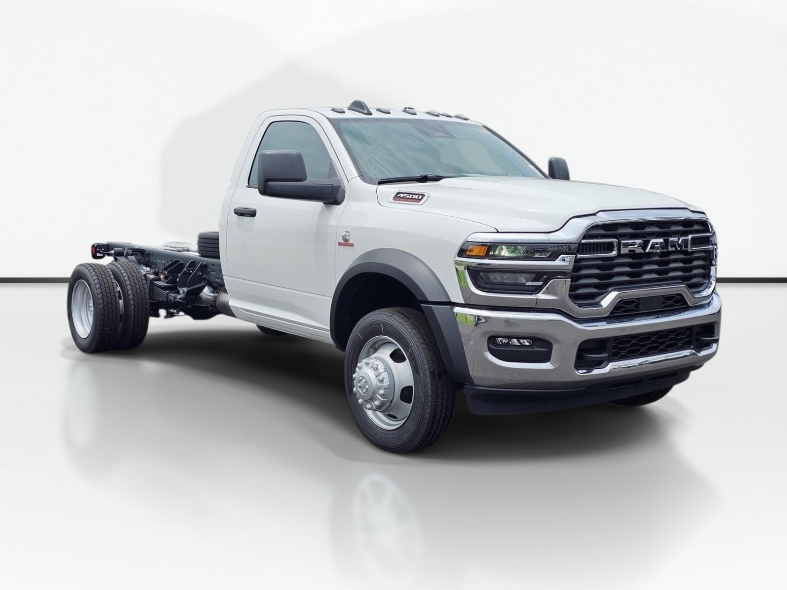 New 2026 RAM 4500 Tradesman w/ Chrome Appearance Group AWD/4WD image 5