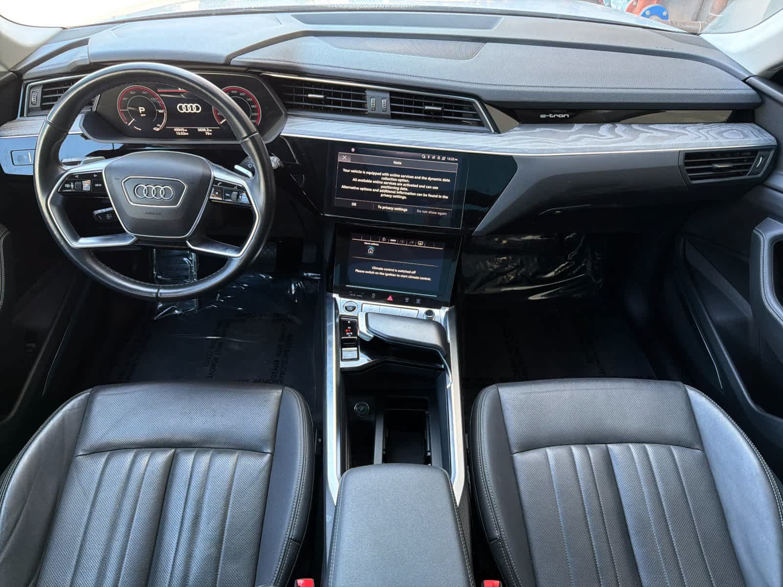 Used 2024 Audi Q8 e-tron Premium Plus w/ Premium Plus Package AWD/4WD image 3