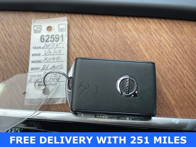New 2024 Volvo XC90 B6 Plus w/ Protection Package AWD/4WD image 28