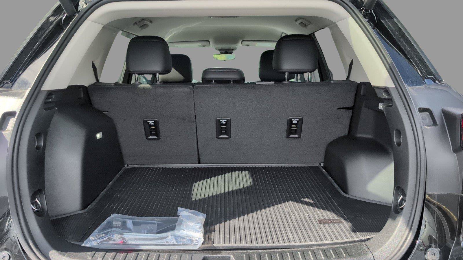 New 2026 GMC Terrain Denali w/ LPO, Floor Liner Package AWD/4WD image 5