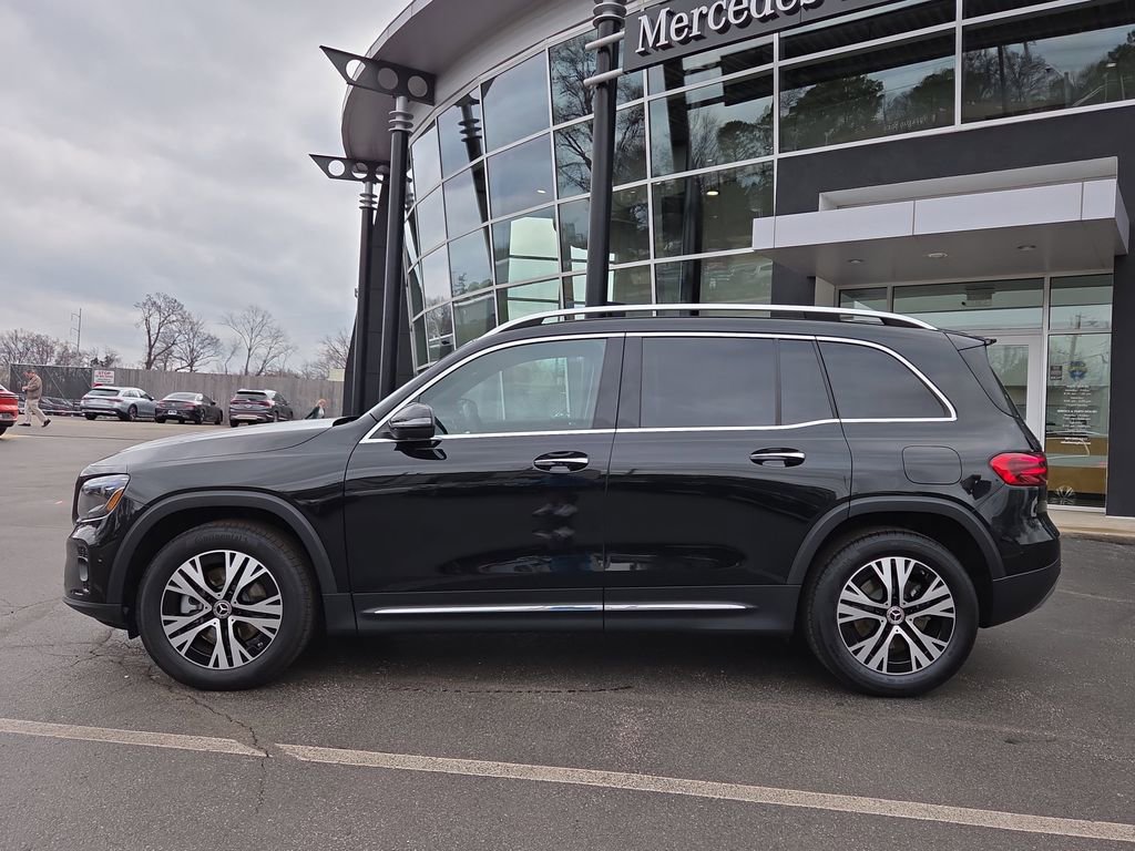 Certified 2026 Mercedes-Benz GLB 250 GLB 250 image 2
