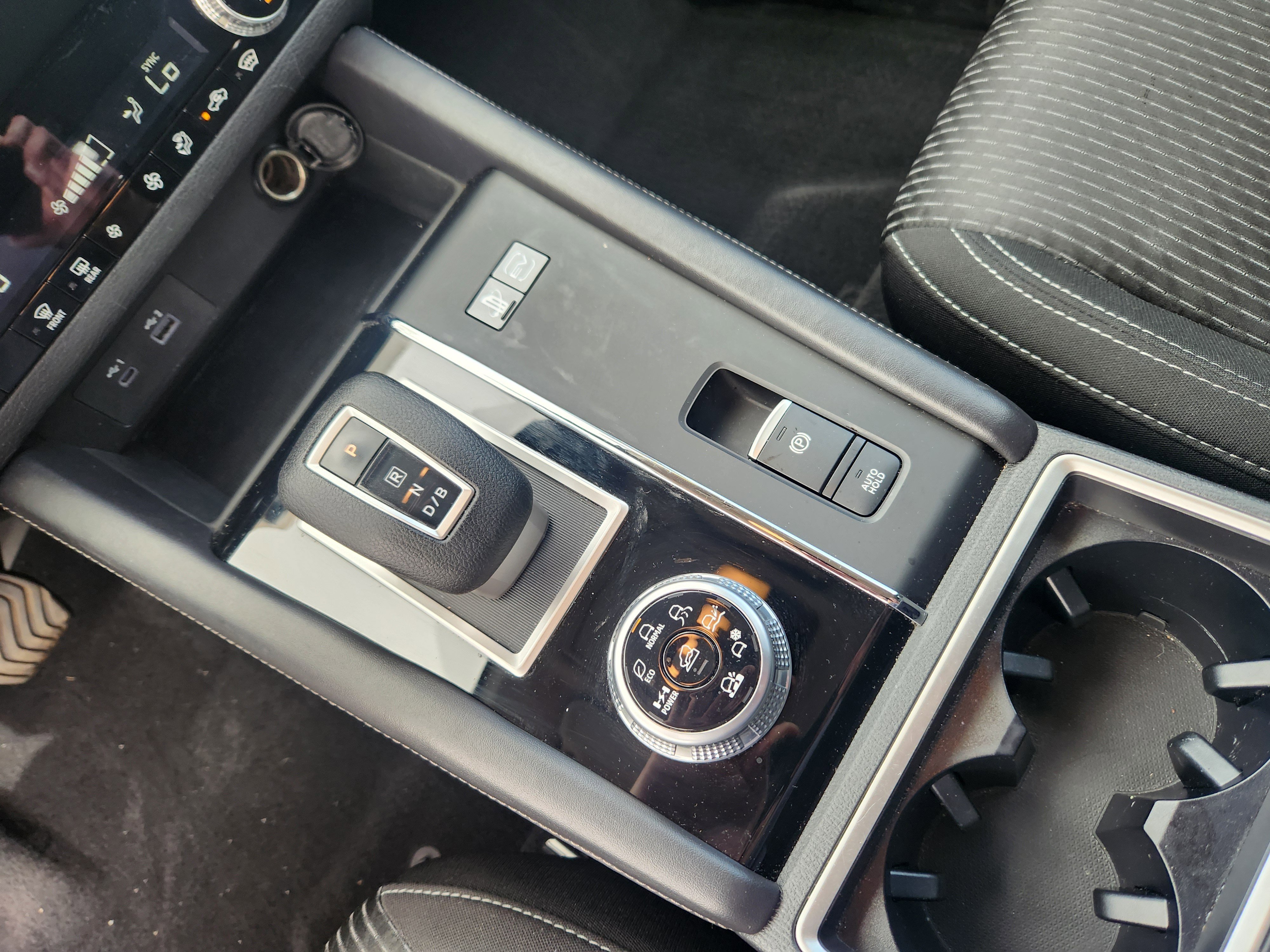 Used 2025 Mitsubishi Outlander ES AWD/4WD image 15