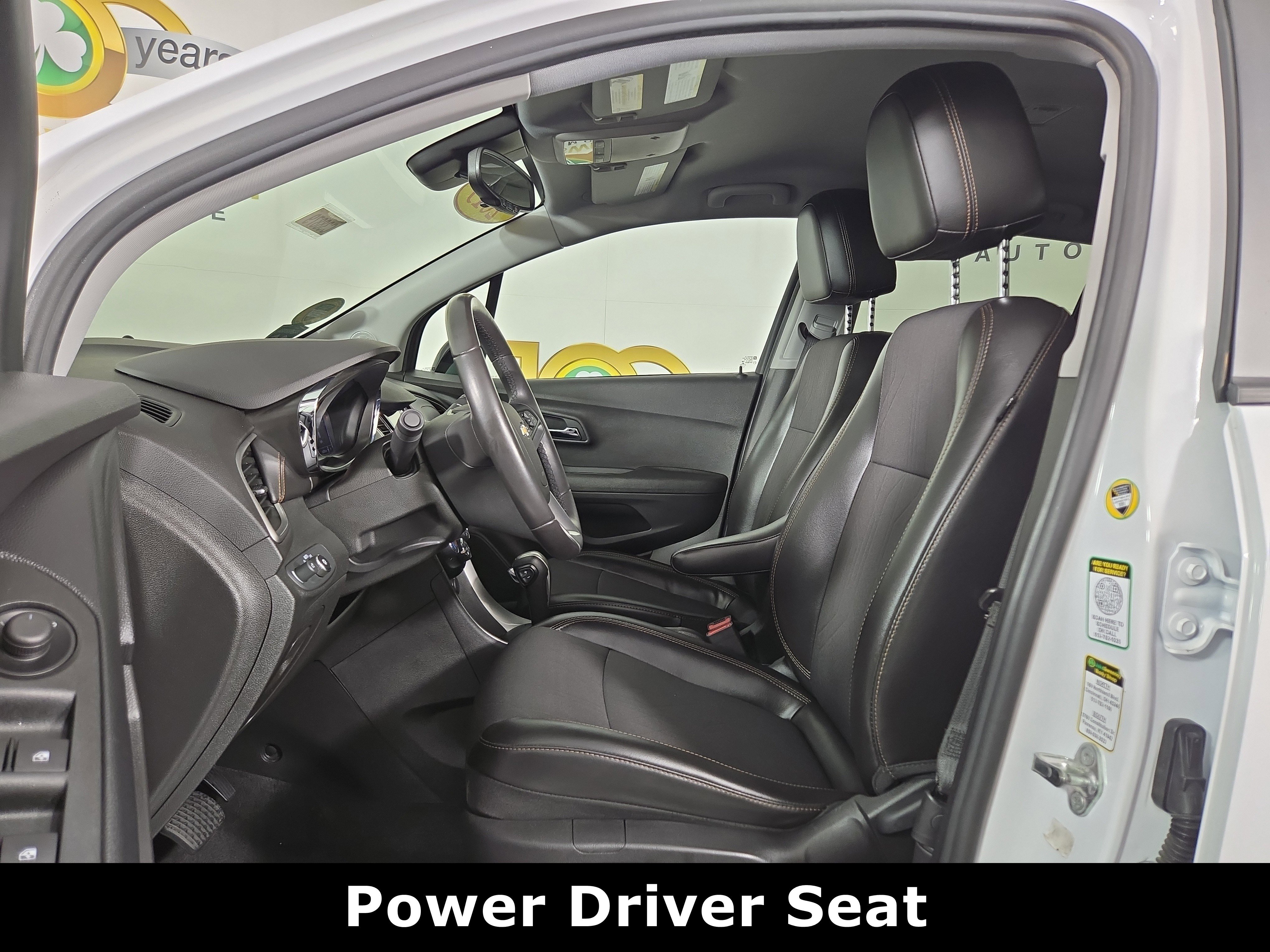 Used 2019 Chevrolet Trax LT w/ Redline Edition image 12