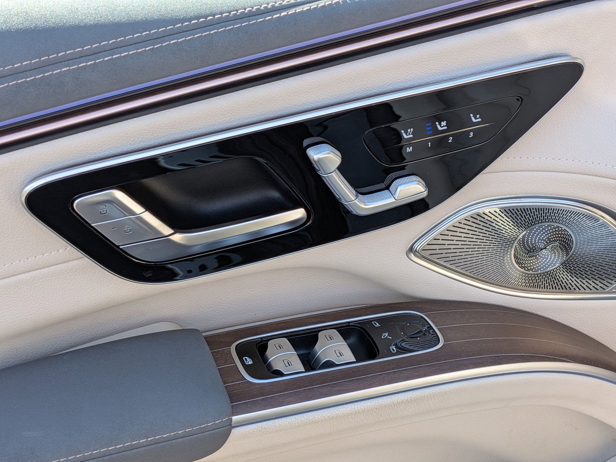 Certified 2023 Mercedes-Benz EQS 450+ 4MATIC SUV image 15