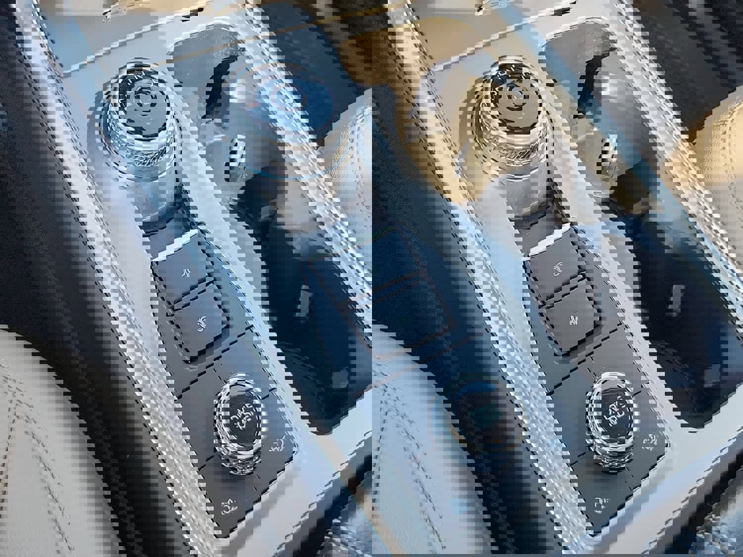 Used 2023 Ford Explorer Limited w/ Hybrid Equipment Group 310A image 15