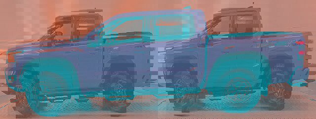 Used 2025 Nissan Frontier PRO-4X image 5