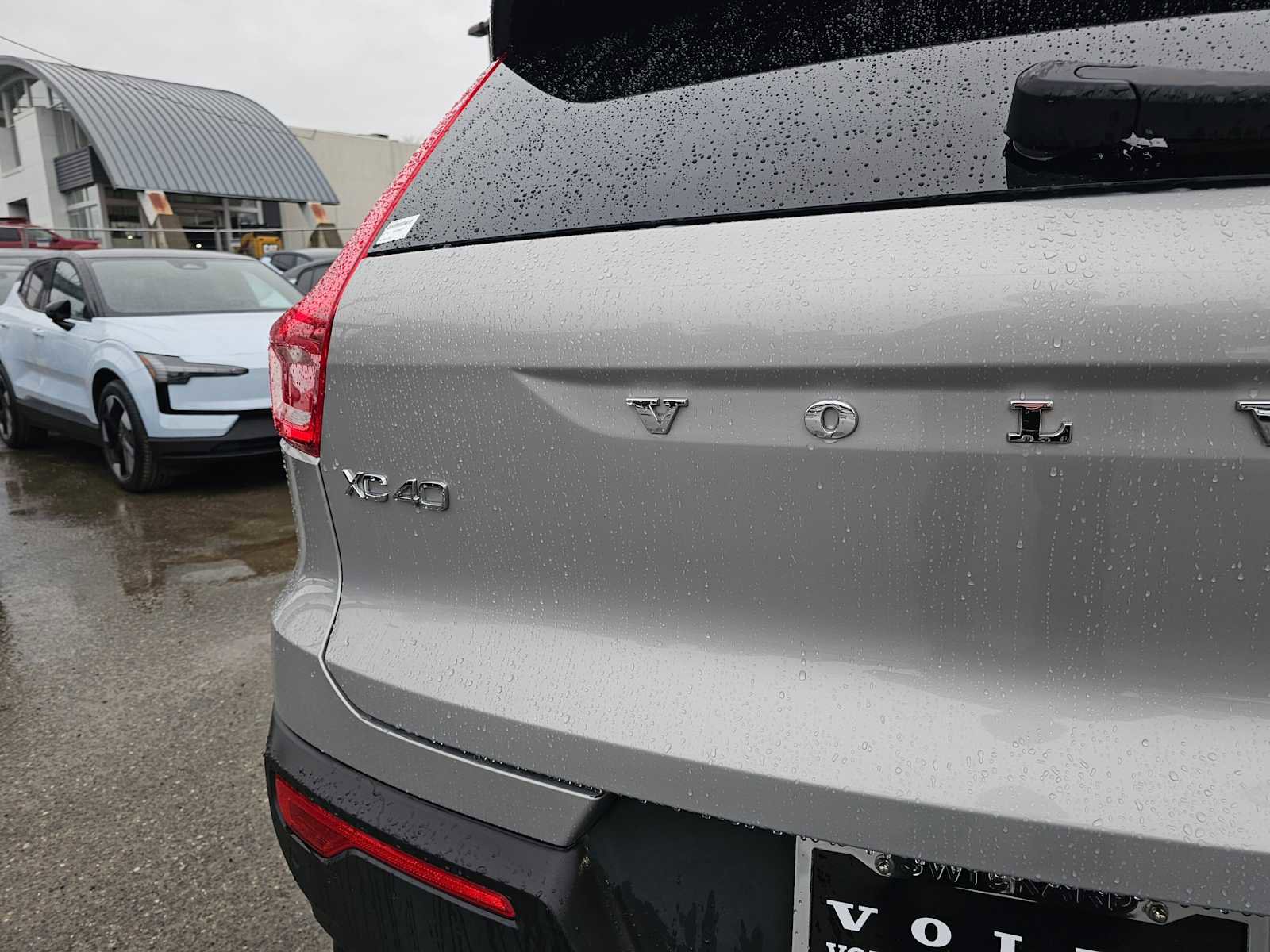 Certified 2023 Volvo XC40 Recharge Ultimate image 13