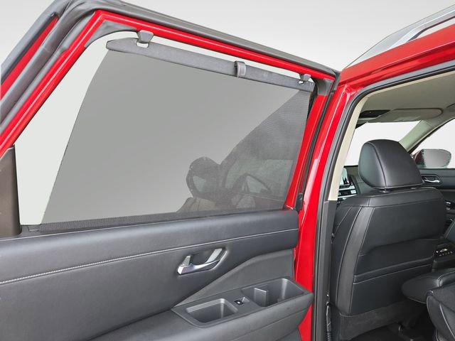 Used 2022 Nissan Pathfinder SL AWD/4WD image 28