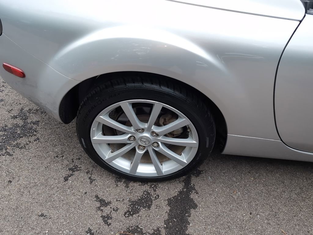 Used 2008 MAZDA MX-5 Miata Grand Touring w/ Premium Pkg RWD image 4