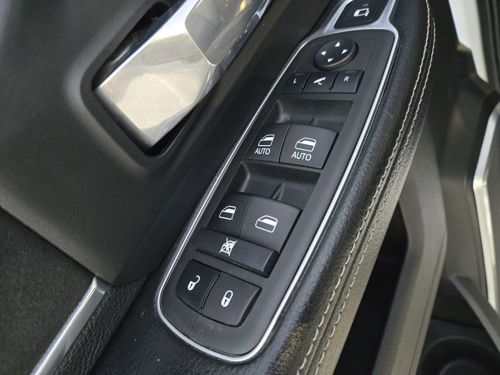 Used 2022 RAM 3500 Laramie image 34