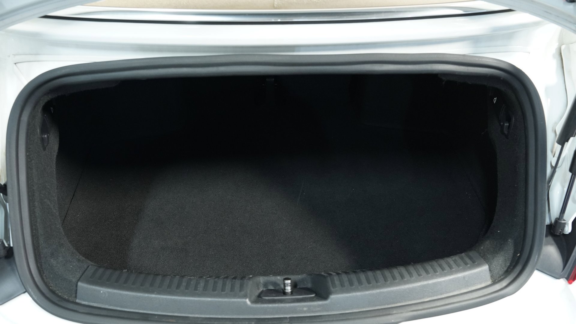 Used 2014 Volkswagen Beetle 1.8T image 39