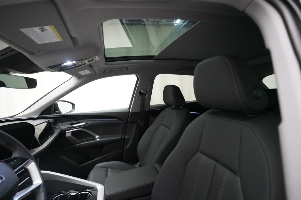 Used 2025 Audi Q5 Premium w/ Convenience Package AWD/4WD image 33