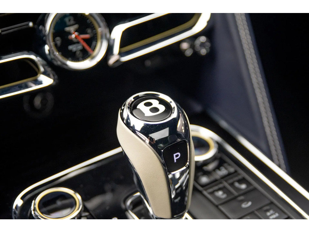 Certified 2024 Bentley Flying Spur S V8 AWD/4WD image 19