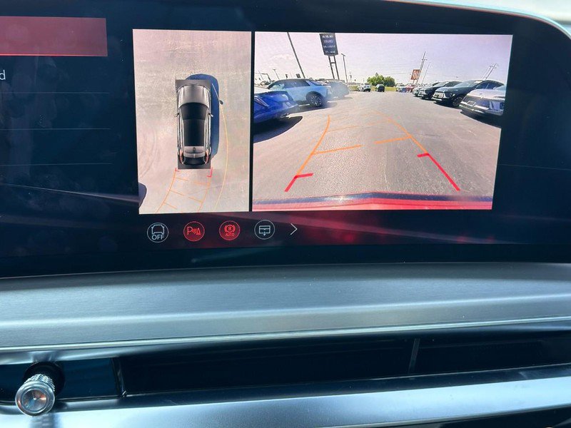 New 2026 Cadillac Lyriq V image 20