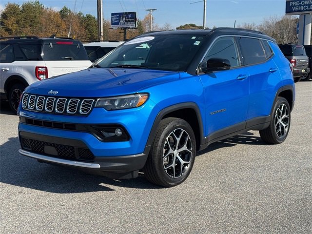 Used 2024 Jeep Compass Limited image 7