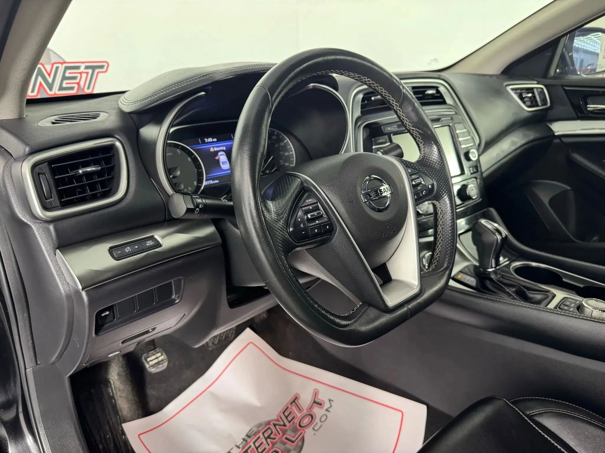 Used 2023 Nissan Maxima SV w/ Floor Mat Group image 10