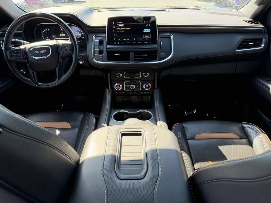 Used 2023 GMC Yukon XL AT4 w/ Technology Package AWD/4WD image 20