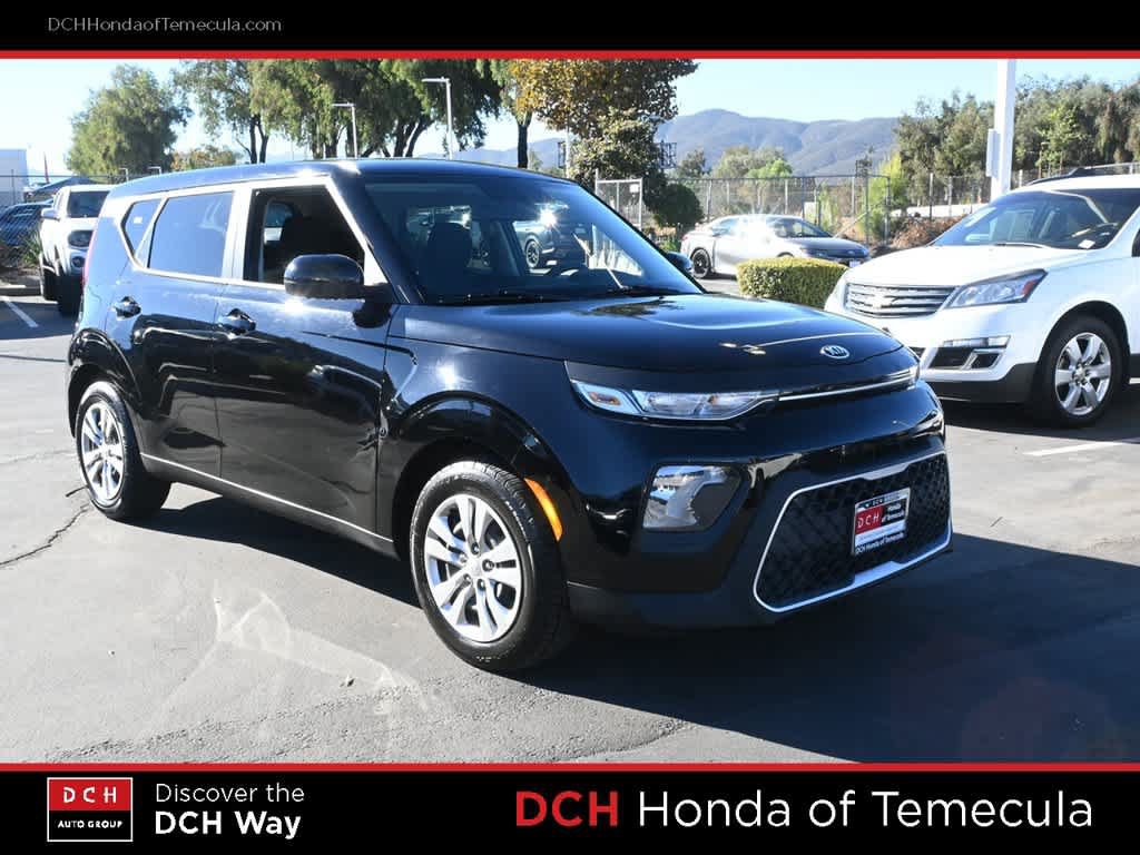 Used 2021 Kia Soul LX FWD image 3
