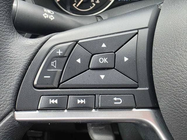 Used 2025 Nissan Altima 2.5 SV FWD image 30