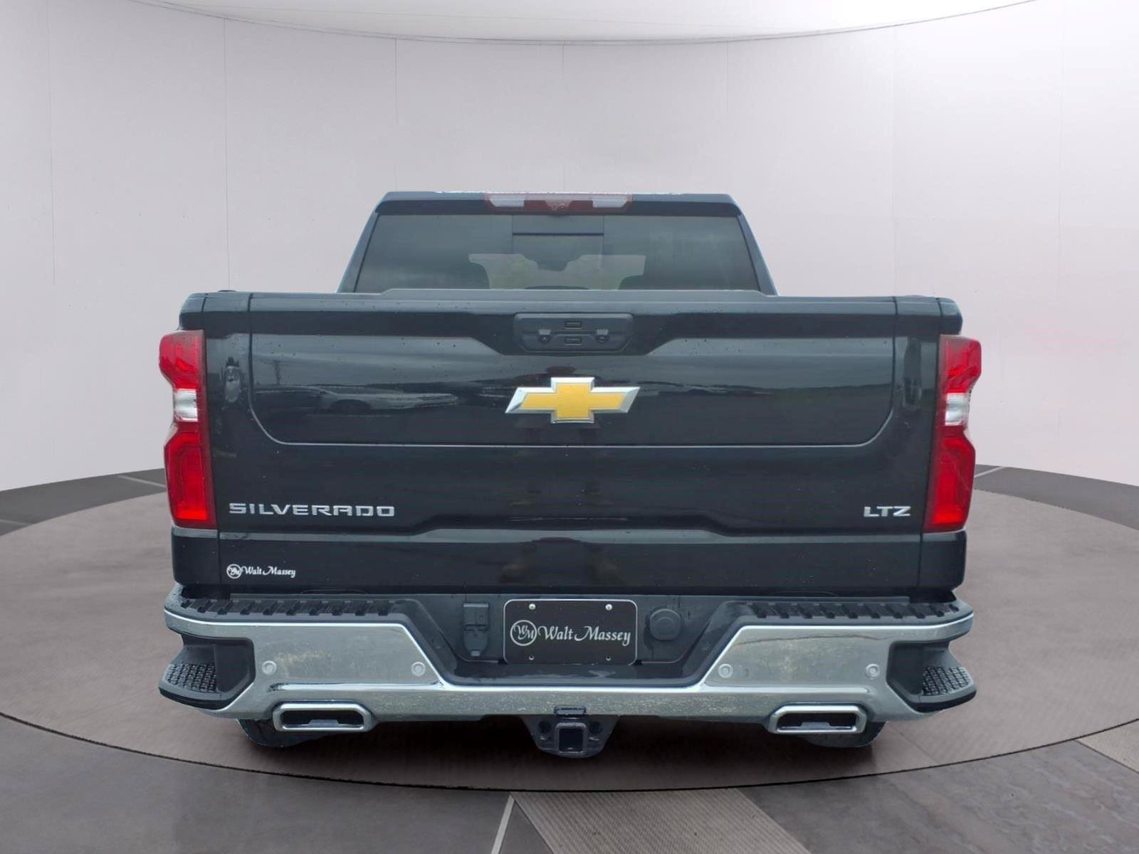 Used 2025 Chevrolet Silverado 1500 LTZ AWD/4WD image 4