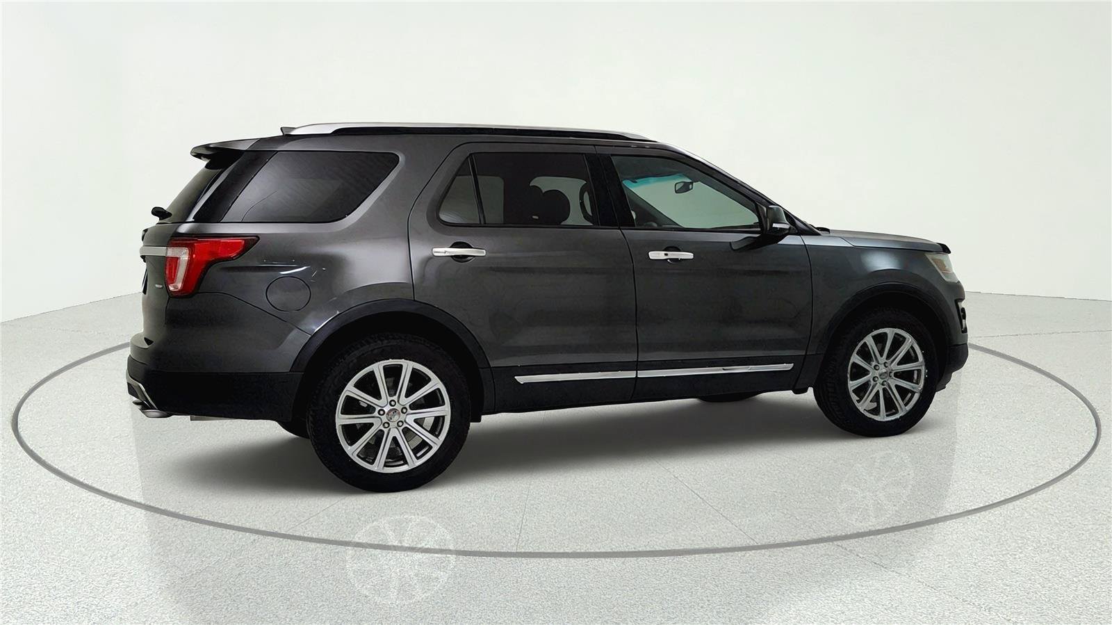 Used 2016 Ford Explorer Limited AWD/4WD image 7